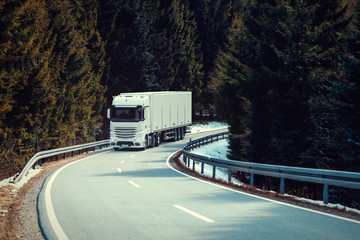 Scandinavian Truck Transport © Rawen Vision