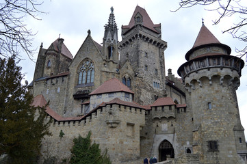 Fototapeta premium Kreuzenstein castle, entrance gate
