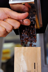 operation of mixing roasted coffee