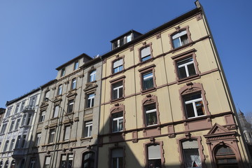 Fototapeta na wymiar Offenbach am Main - Wohnstraße mit gründerzeitlicher Bebauung