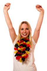 Junger Fußballfan jubelt