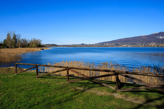 lago di Pusiano