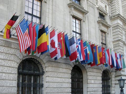 Wien, Staatsflaggen