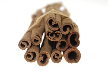  cinnamon isolated on white