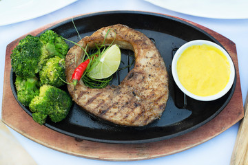 Dish from fish and broccoli
