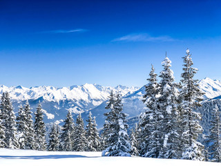 Fototapeta na wymiar Alpine Winter Landschaft
