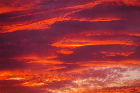Beautiful fiery sunset sky as background © es0lex