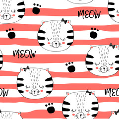 Vector seamless background pattern with cats in crowns and paws