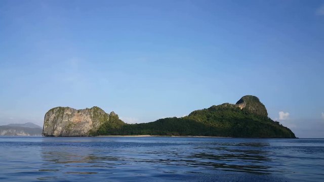 Sailing to Helicopter island in El Nido, Palawan, Philipinnes