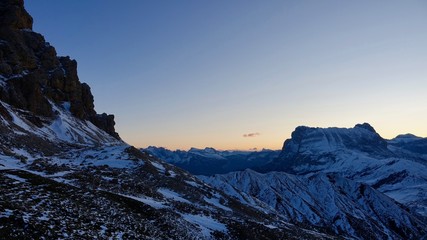 Dolomiten im Sonnenaufgang, Hochgebirge mit Weitsicht