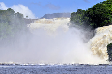 Obraz premium Parque nacional Canaima: Salto el Sapo