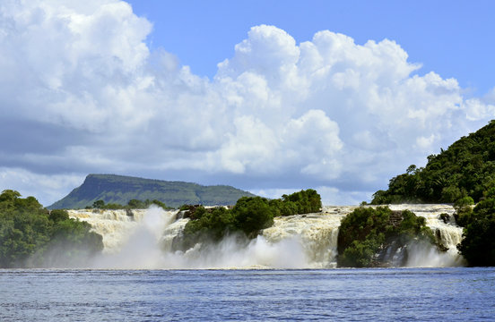 Parque nacional Canaima: Salto el Sapo