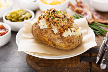 Baked potato with pulled pork