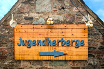 Schild 303 - Jugendherberge