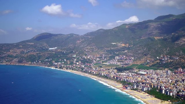 Mediterranean Sea Cleopatra beach in Turkey. In Alanya,&nbsp;daily sunshine hours&nbsp;stay fairly constant throughout the year, although spring and the start of the summer are still the sunniest time to visit
