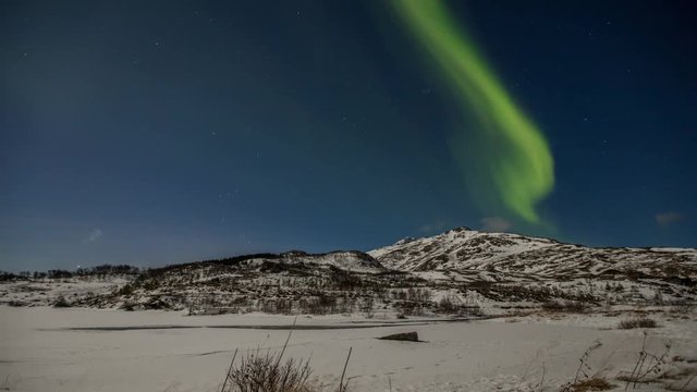 Timelapse d'une aurore bor&eacute;ale Dans les &Icirc;les Lofoten