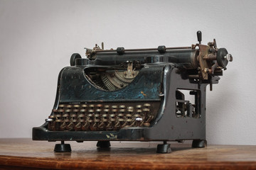 Retro Typewriter