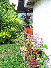 Jard&iacute;n lateral