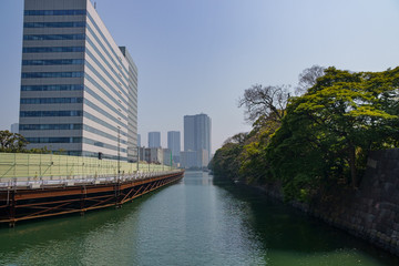 海岸通りのお堀