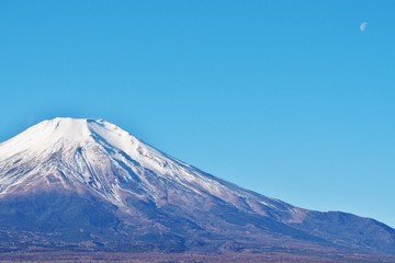 山中湖から見る富士山