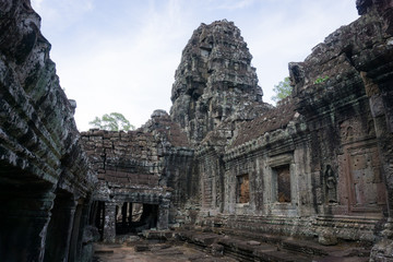 Fototapeta premium temple in angkor wat complex, siem reap, cambodia