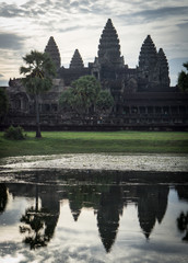 Fototapeta na wymiar reflections, angkor wat, siem reap, cambodia