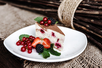 summer tiramisu