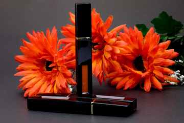 Lipstick and orange flowers for women To make her look beautiful at work