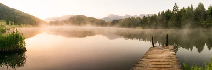 Acrylic prints Panorama Photos Panorama mit Geroldsee und Steg im Karwendel zum Sonnenaufgang