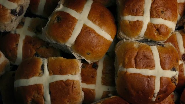 Hot Cross Buns Pile Rotating