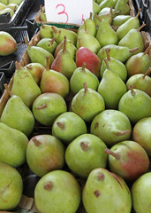 Sweet pears at the market