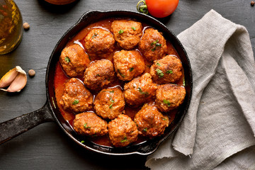 Meatballs with tomato sauce