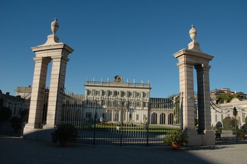Naklejka premium beautiful villa borromeo in cassano d'adda