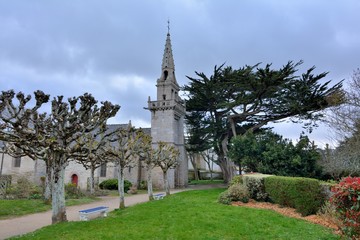 La jolie église de Locquirec en Bretagne