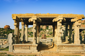 Market complex near temple tank Pushkarani on the way to the Vitthala temple, Hampi, Karnataka,...