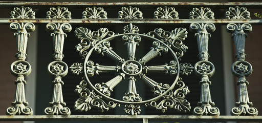 new orleans wrought iron french quarter balcony