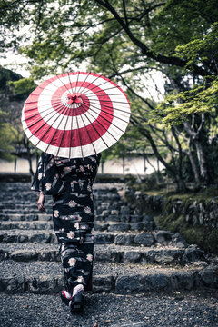 京都 着物と和傘 和風イメージ
