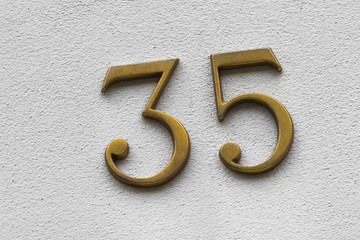 Hausnummer 35