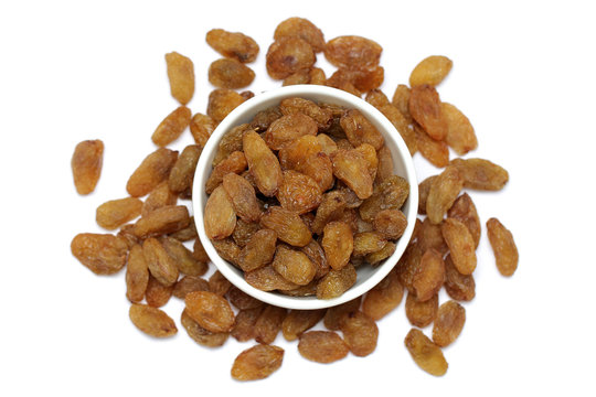 Raisins isolated on white background, abjosh