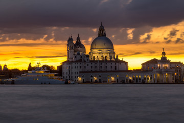 Fototapeta na wymiar Basilica Santa Maria della salute at sunset, Venice