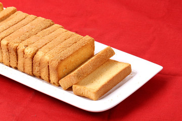 crispy rusk, cake rusk