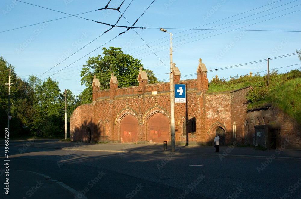 Wall mural view of the friedland gates and kalinin avenue, kaliningrad, russian federation