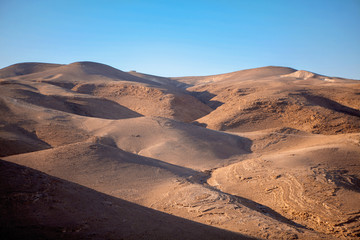 Fototapeta na wymiar Sunset in Negev natural reserve, part of Israel National Trail in Judaean Desert