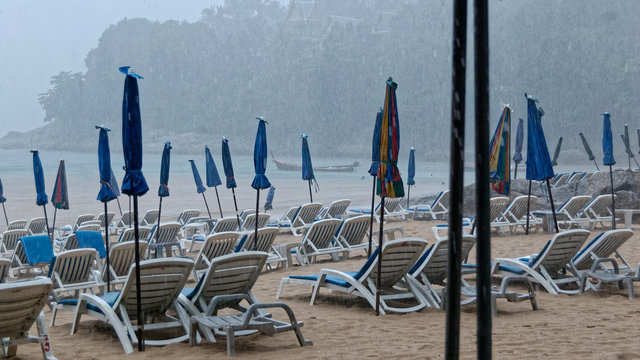 Monsone sulla spiaggia