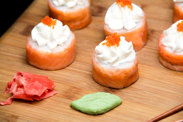 Smoked salmon rolls with cream cheese