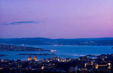 Oslo in the evening, seen from Grefsenkollen. - obrazy, fototapety, plakaty