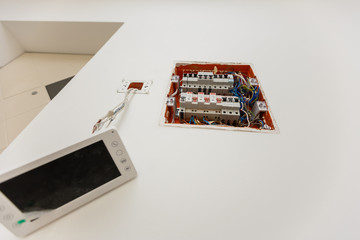 Powerful automatic switches are in the fuse box