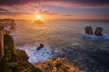 Obraz premium Sunset at Liencres, at Costa Quebrada in Cantabria