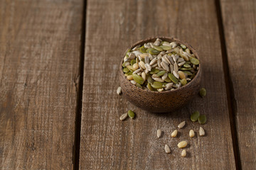 bunch of salad seed mix