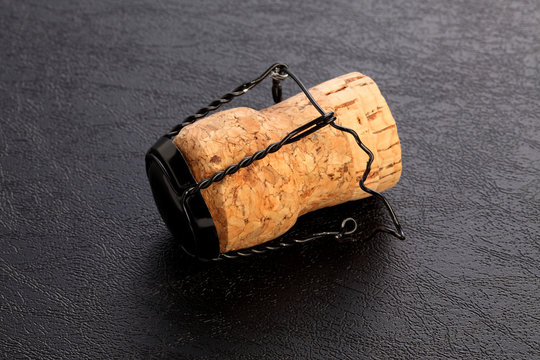 シャンパンのコルク Images Browse 11 Stock Photos Vectors And Video Adobe Stock